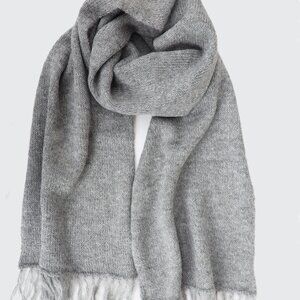 Fabric Junkies dove gray Alpaca scarf